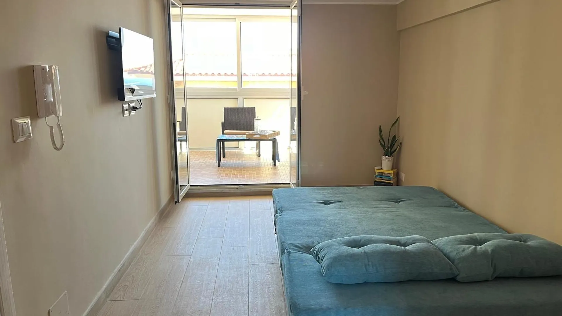 Appartamento Mare Dentro Messina Lägenhet